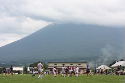 バックは岩手山