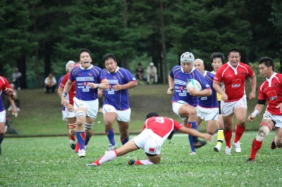 持ち前の走力をいかし走るHO小野寺政人選手