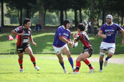 初スタメンでアピールする神田佑樹選手