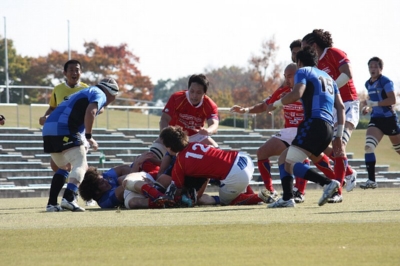 中央:佐伯選手 手前:ニールソン選手
