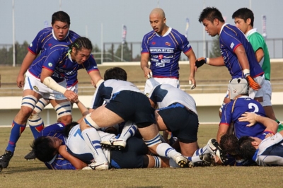 ボールを早く出したい長田剛選手